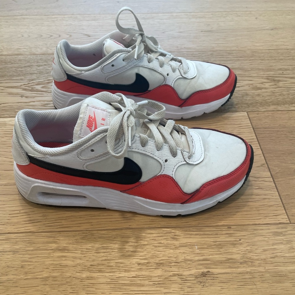 Women’s Nike Air Sneakers